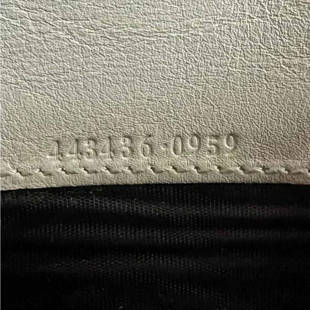 Authentic GUCCI MARMOT WALLET-CROSSBODY MINI BAG IVORY - Picture 16 of 16